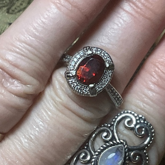 Garnet ring - Picture 9 of 9